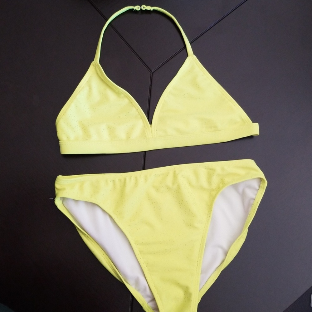 Girls swimsuit